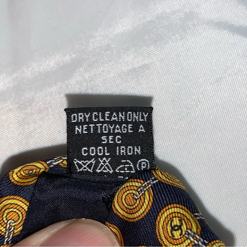CHANEL navy/golden yellow SILK necktie CRAVAT CC logo CUFFLINK graphic - Picture 6 of 11